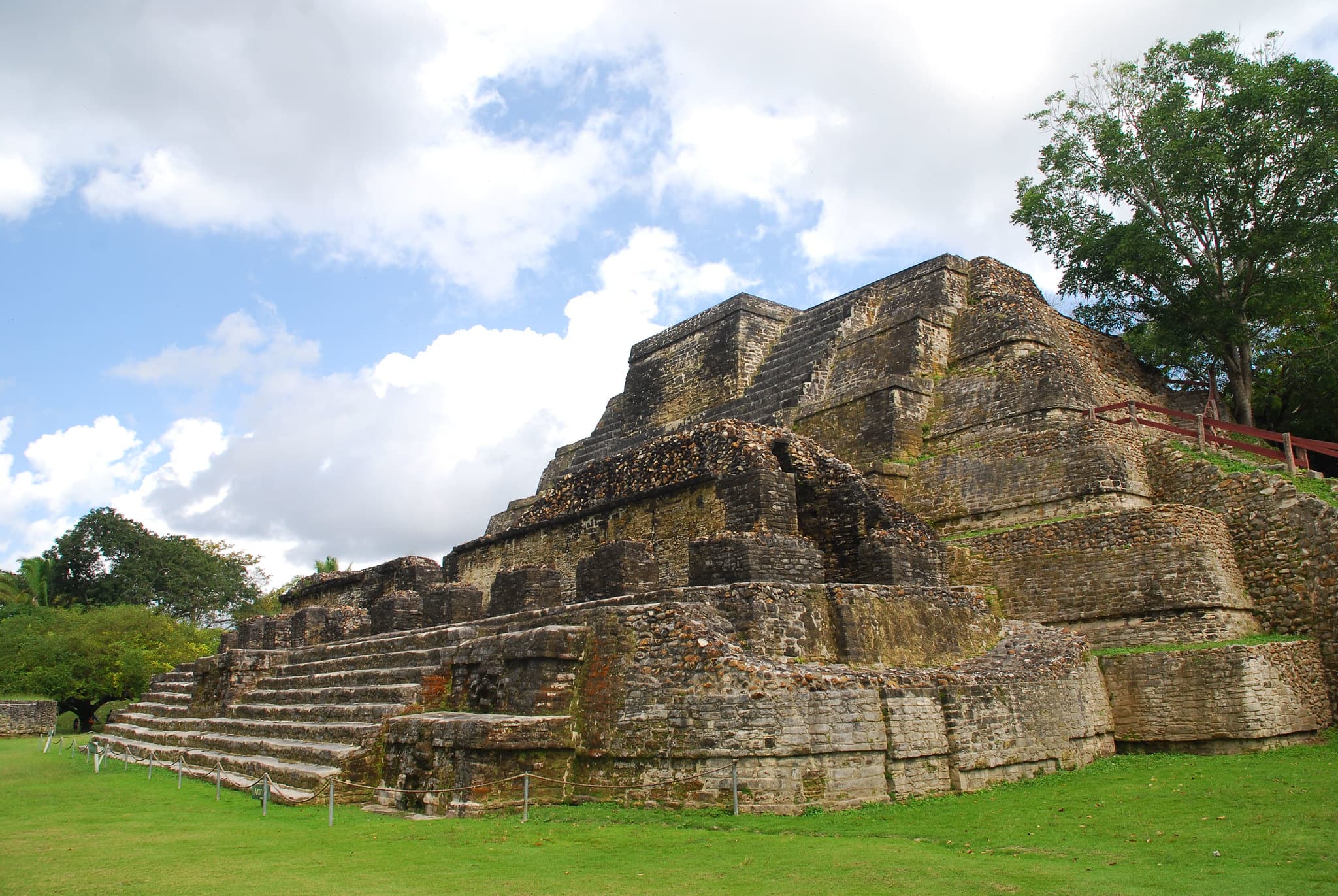 The Temple of the Masonry Altars at Altun Ha